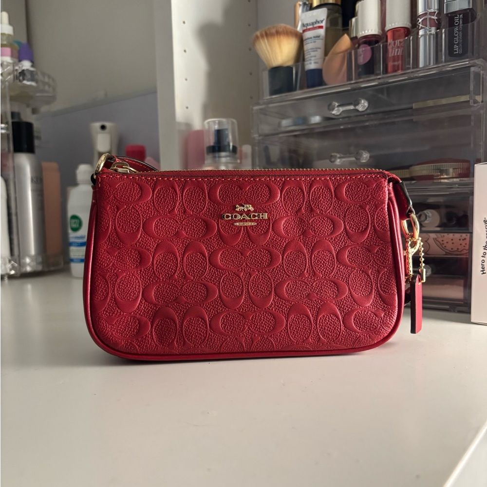 Coach Nolita 19